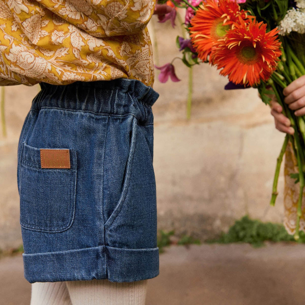 Le short Virginia de la marque Louise Misha porté par un enfant